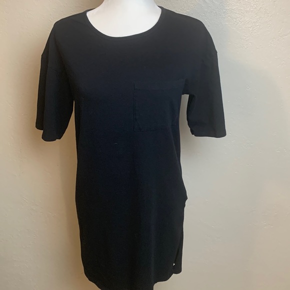 Zenana Outfitters  Womenś Sleeveless Top Size Small - Picture 1 of 8